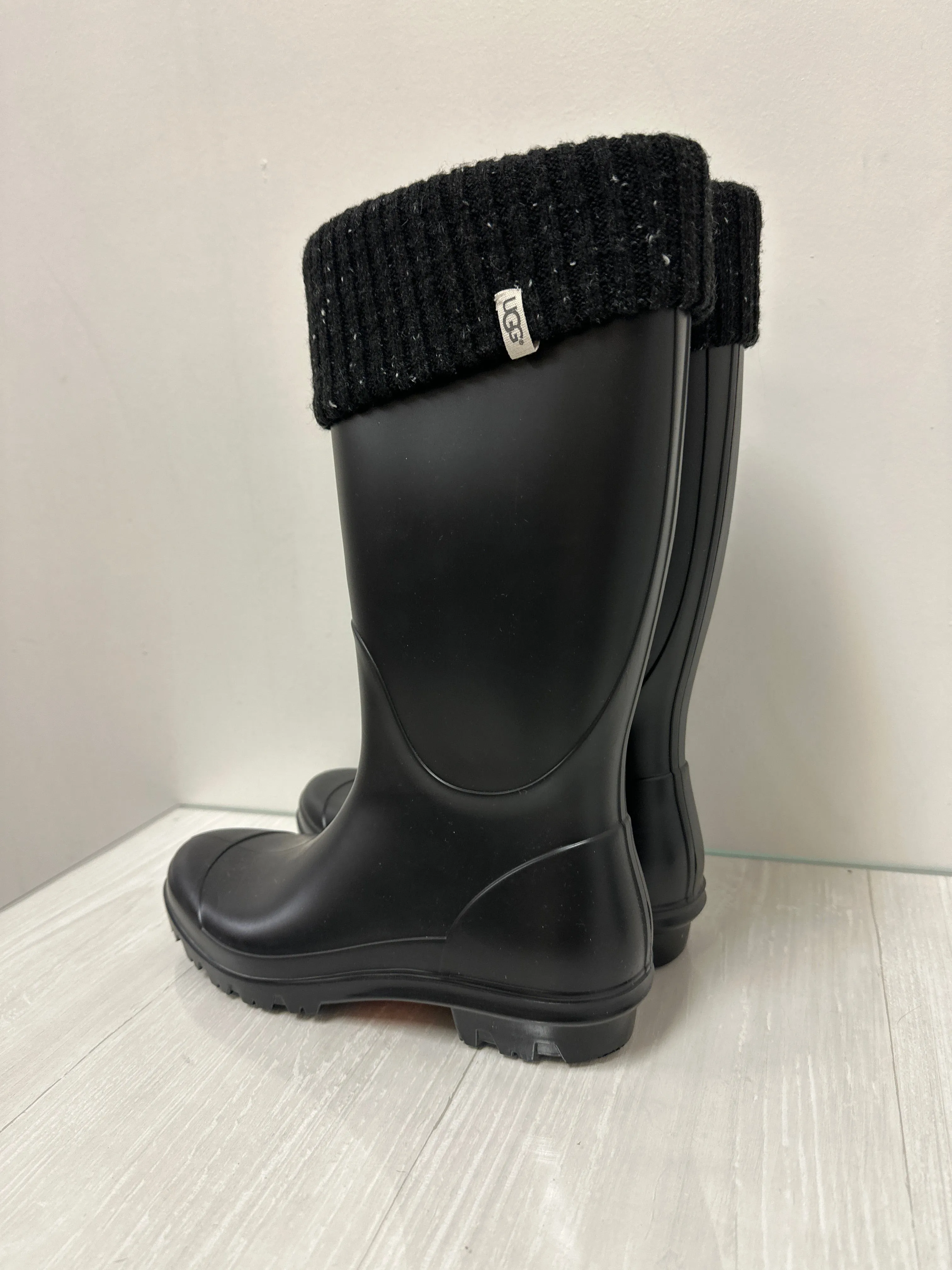 Boots Designer By Ugg In Black, Size: 10