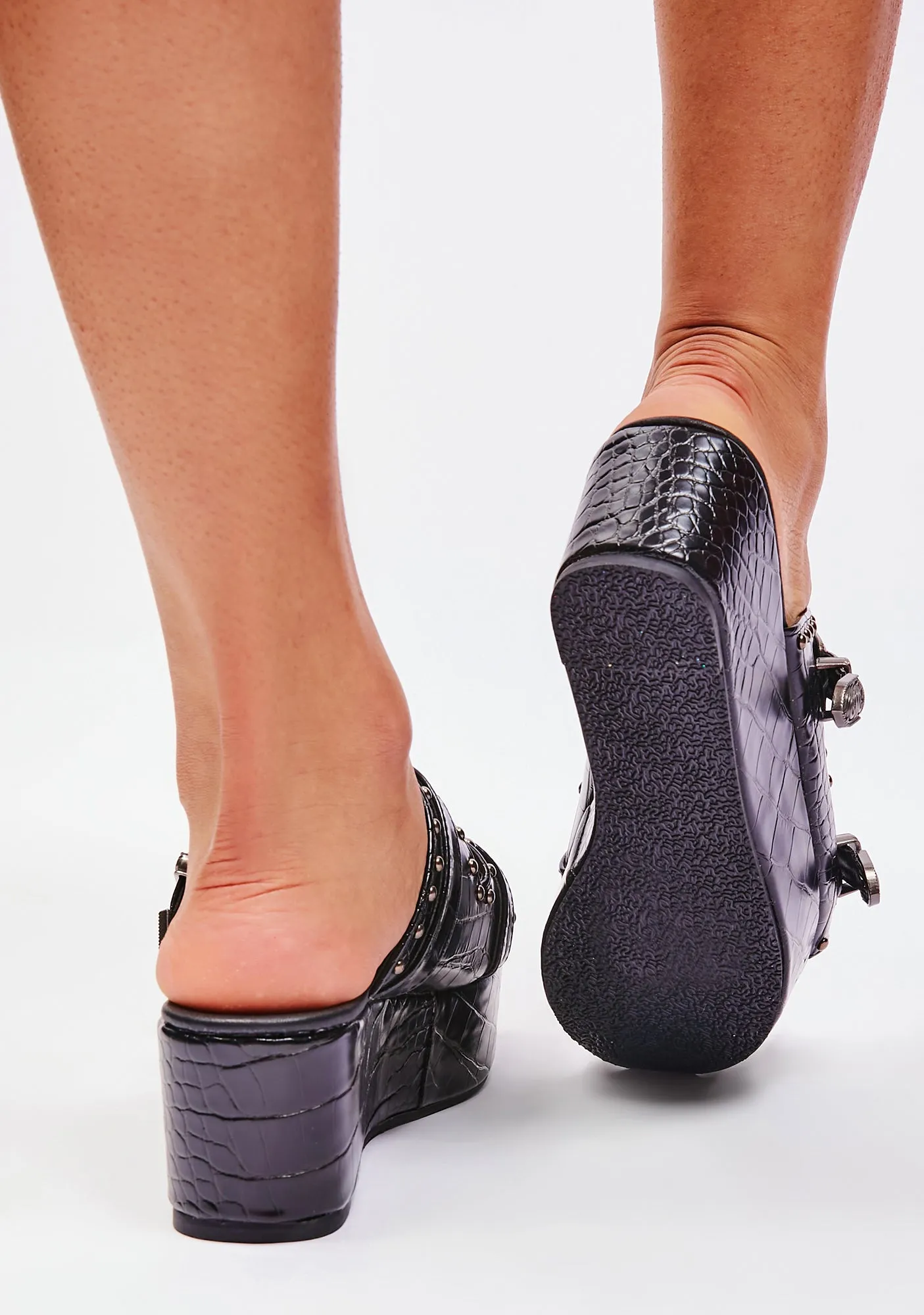 Gotta Chill Platform Sandals