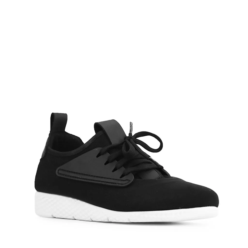 Lite Sneakers